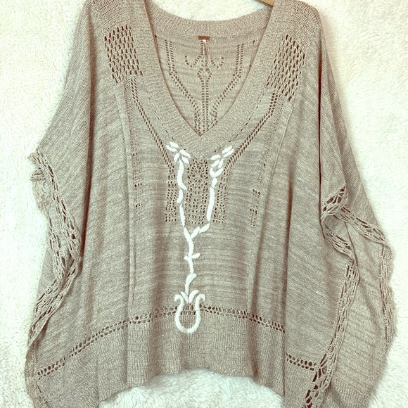 Free People Sweaters - Free people light poncho